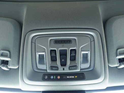 New 2026 Chevrolet Silverado 1500 LTZ w/ LTZ Premium Package AWD/4WD image 24