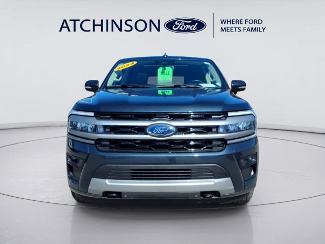 Used 2024 Ford Expedition Max XLT AWD/4WD image 2