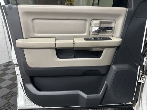 Used 2011 RAM 2500 Big Horn image 17