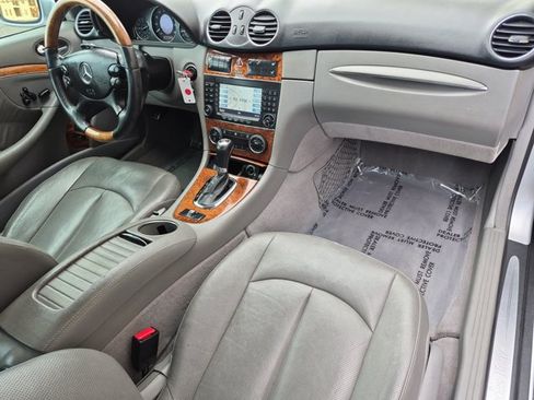 Used 2008 Mercedes-Benz CLK 350 Cabriolet image 22