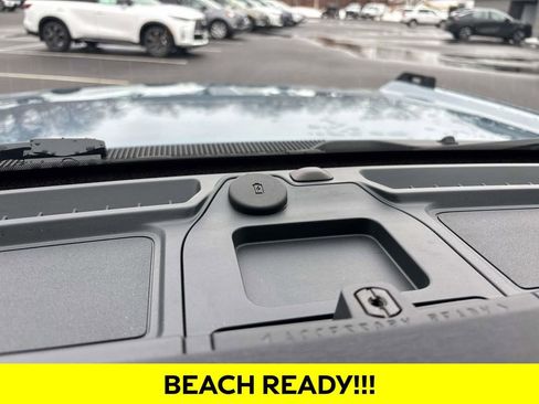 Used 2025 Ford Bronco Outer Banks image 25