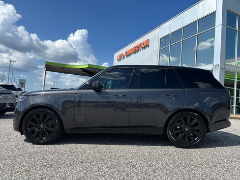 Used 2023 Land Rover Range Rover Autobiography AWD/4WD image 3