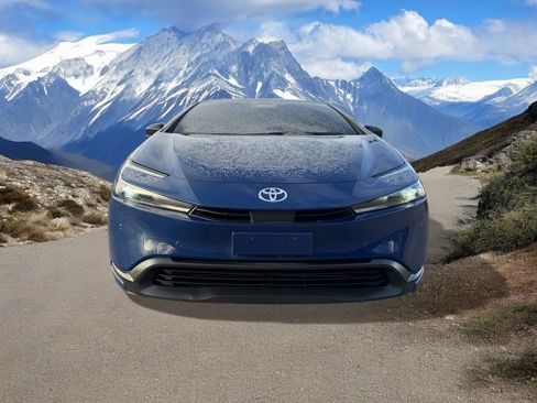 Used 2023 Toyota Prius LE image 8