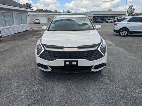 Used 2023 Kia Sportage LX AWD/4WD image 9