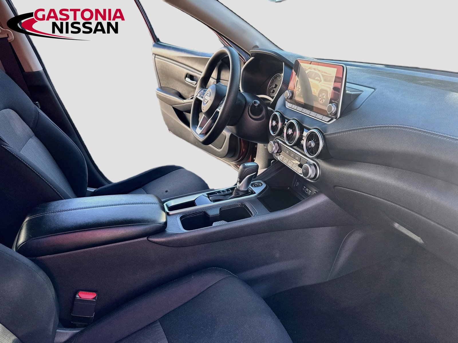 Used 2024 Nissan Sentra SV FWD image 37