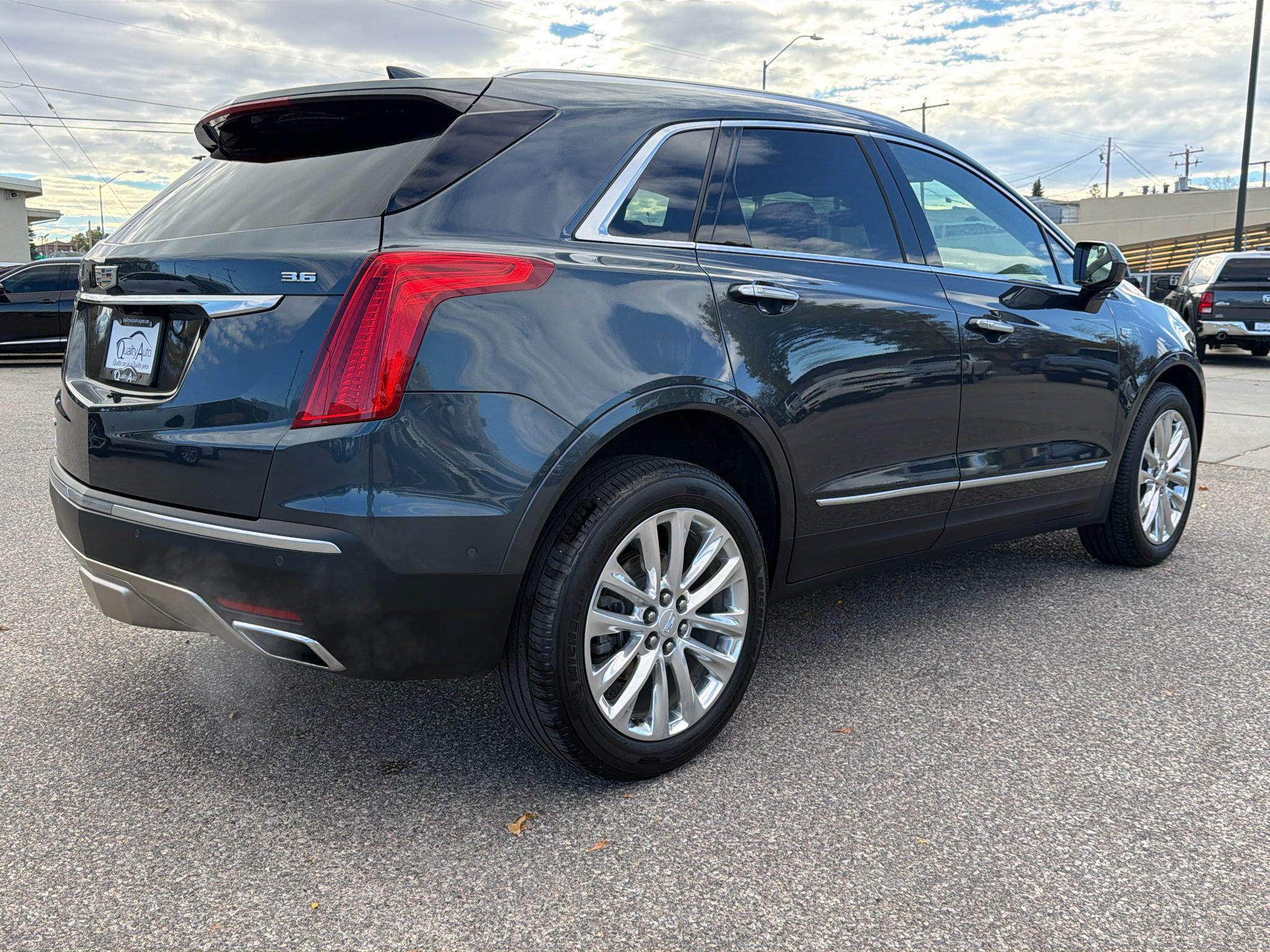 Used 2019 Cadillac XT5 Platinum AWD/4WD image 7