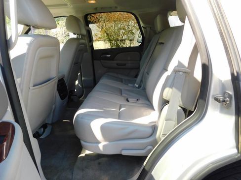 Used 2011 Chevrolet Tahoe LT image 5
