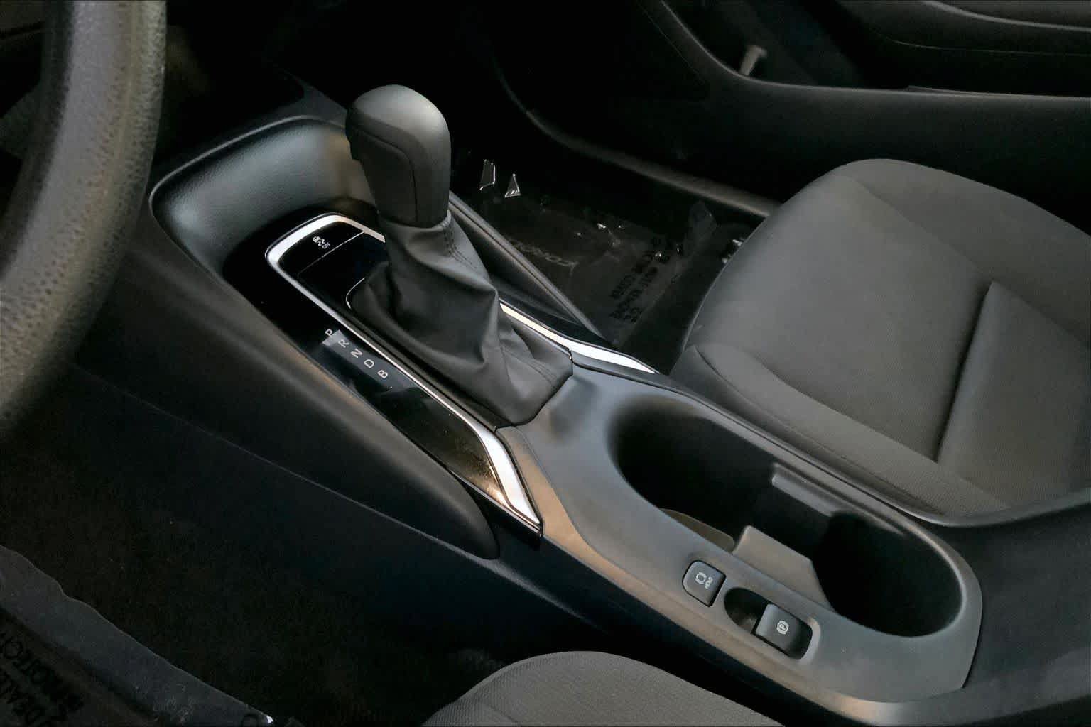 Used 2024 Toyota Corolla LE FWD image 14