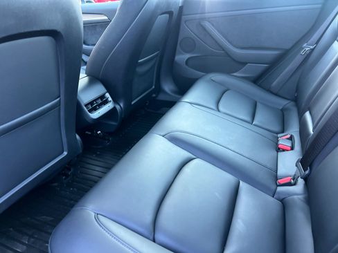 Used 2023 Tesla Model 3 Performance image 12