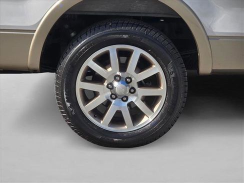 Used 2014 Ford F150 King Ranch w/ King Ranch Luxury Package image 24