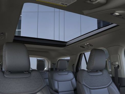 New 2026 Ford Explorer Active w/ Active Comfort Package AWD/4WD image 23