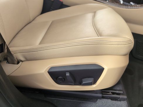 Used 2017 BMW X3 xDrive28i image 32