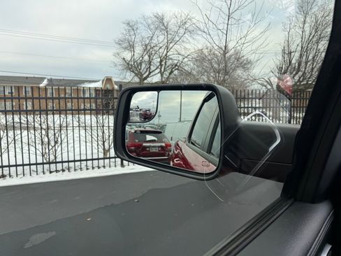 Used 2021 RAM 1500 Laramie w/ Night Edition image 16