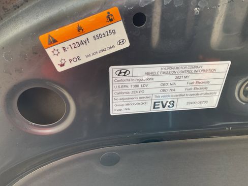 Used 2021 Hyundai Kona SEL image 25