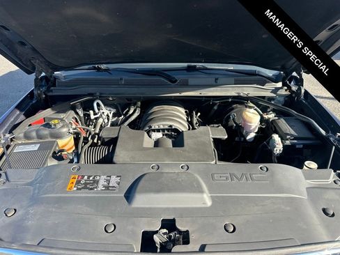 Used 2019 GMC Yukon Denali w/ Denali Ultimate Package image 9