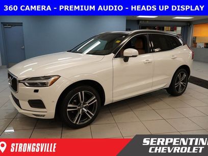 Used 2019 Volvo XC60 T5 Momentum w/ Multimedia Package