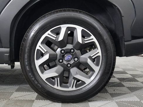 Used 2025 Subaru Forester Premium w/ Convenience Package #1 image 16