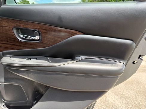 Used 2019 Nissan Murano Platinum w/ Cargo Package AWD/4WD image 34