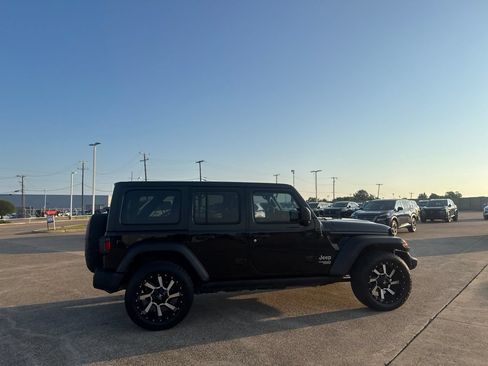 Used 2019 Jeep Wrangler Unlimited Sport S AWD/4WD image 20