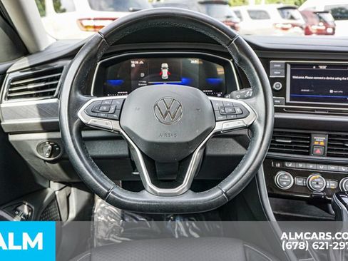 Used 2024 Volkswagen Jetta SE FWD image 27