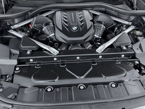 Used 2023 BMW X5 M50i image 13