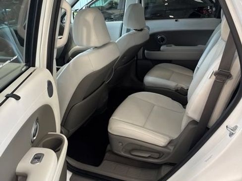 Used 2026 Hyundai Palisade SEL FWD image 11