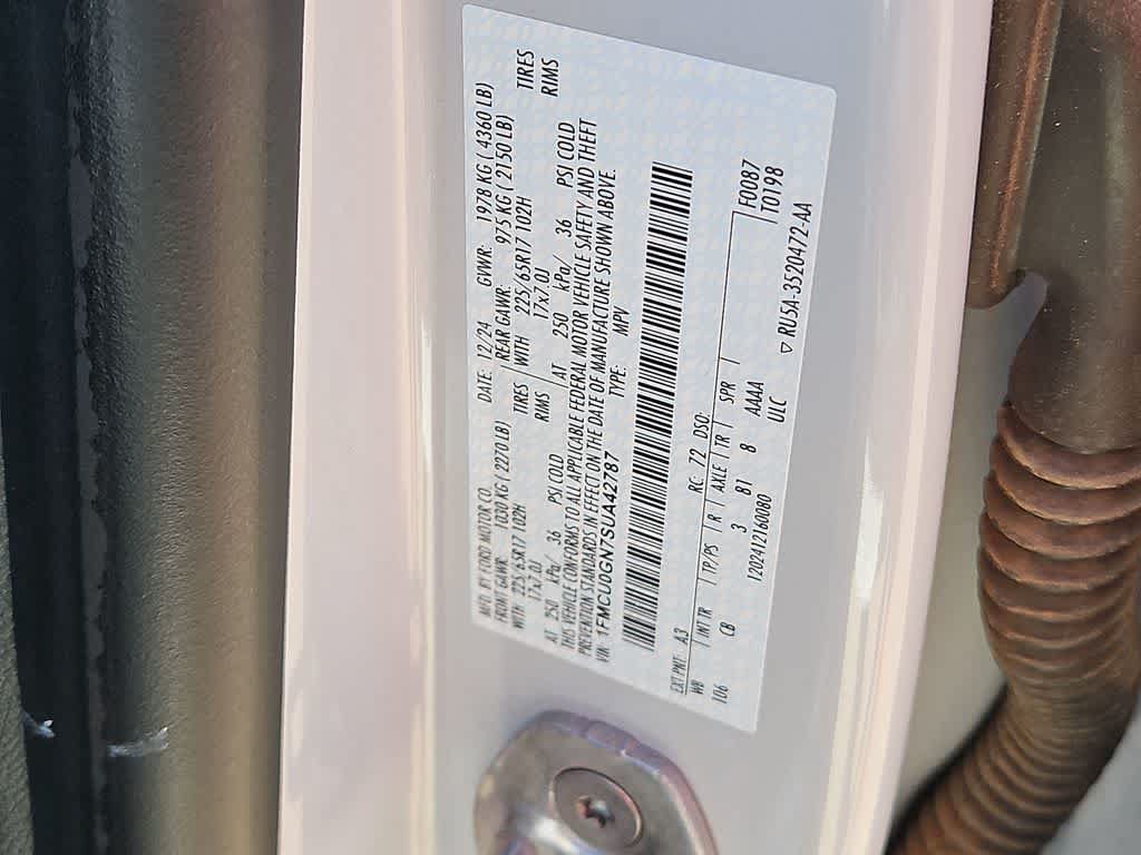 Used 2025 Ford Escape Active FWD image 25