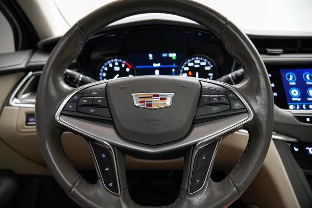 Used 2020 Cadillac XT5 Premium Luxury FWD image 31