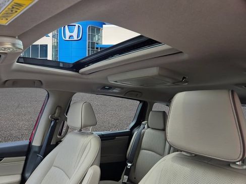 Used 2024 Honda Odyssey Elite image 17