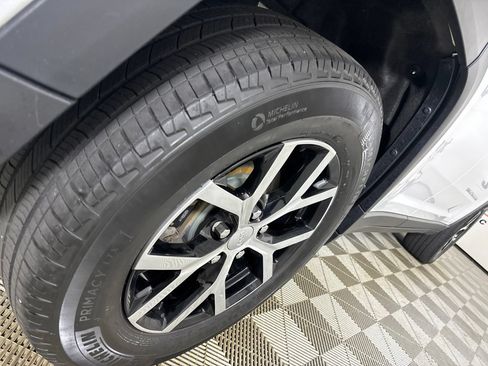 Used 2023 Jeep Grand Cherokee Limited AWD/4WD image 35