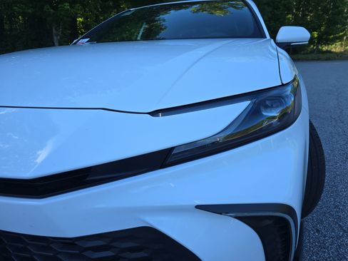 Used 2025 Toyota Camry SE w/ Convenience Package FWD image 31