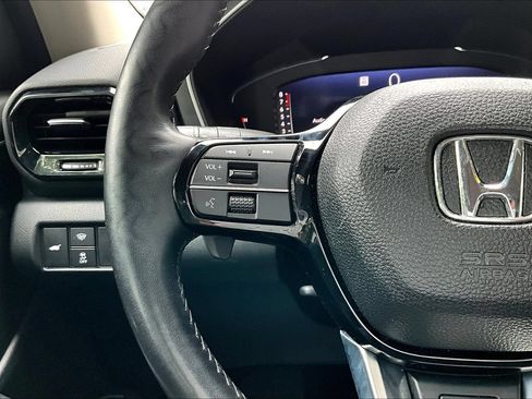 Used 2024 Honda Pilot Elite image 12