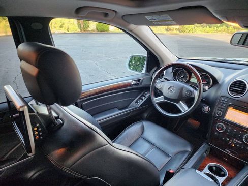 Used 2010 Mercedes-Benz GL 450 4MATIC image 35