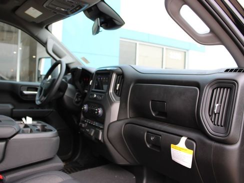 New 2025 Chevrolet Silverado 2500 Custom w/ Custom Convenience Package image 30