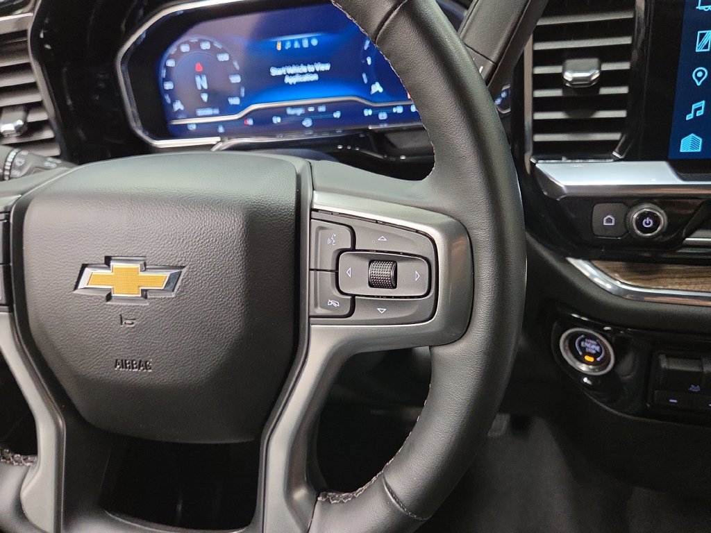Used 2024 Chevrolet Silverado 1500 LT w/ Z71 Off-Road Package AWD/4WD image 16