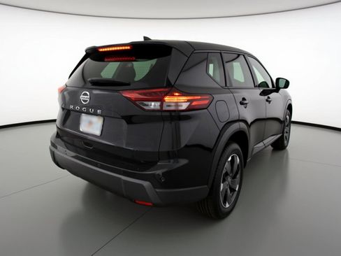 Used 2025 Nissan Rogue SV FWD image 7