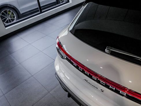 New 2026 Porsche Macan S AWD/4WD image 34