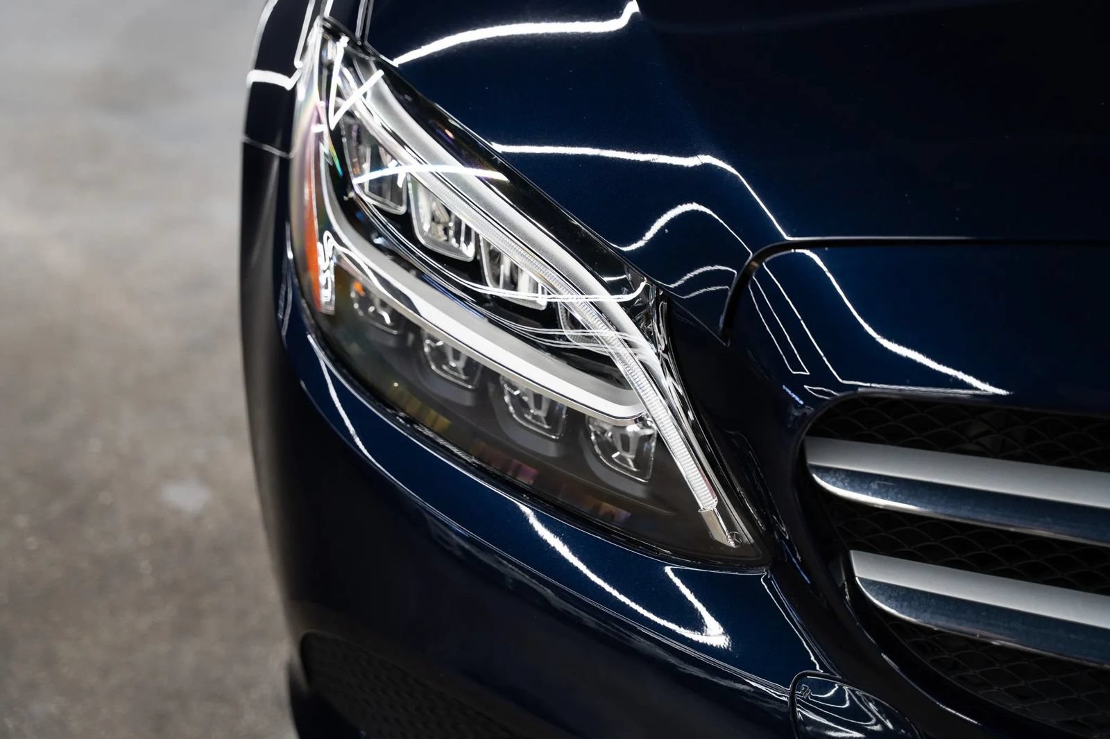Used 2019 Mercedes-Benz C 300 Sedan image 8