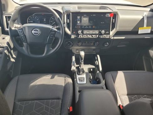 New 2026 Nissan Frontier SV w/ Tow Package AWD/4WD image 10