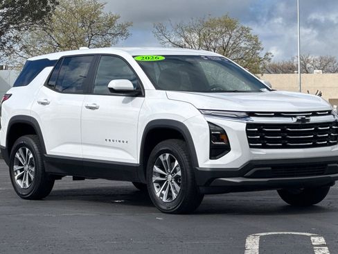 Used 2026 Chevrolet Equinox LT w/ LPO, Floor Liner Package image 2