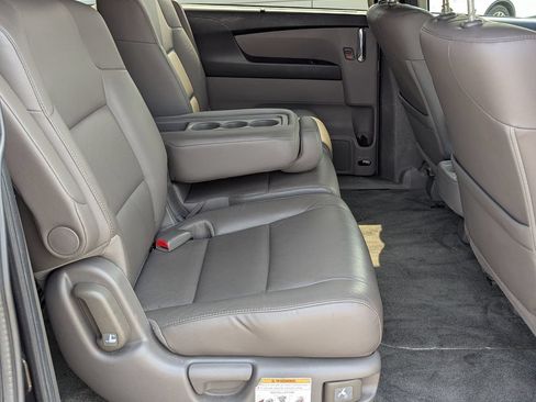Used 2015 Honda Odyssey EX-L image 23