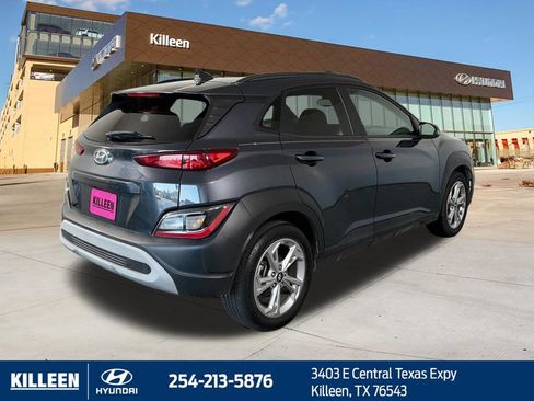 Used 2022 Hyundai Kona SEL w/ Convenience Package FWD image 8