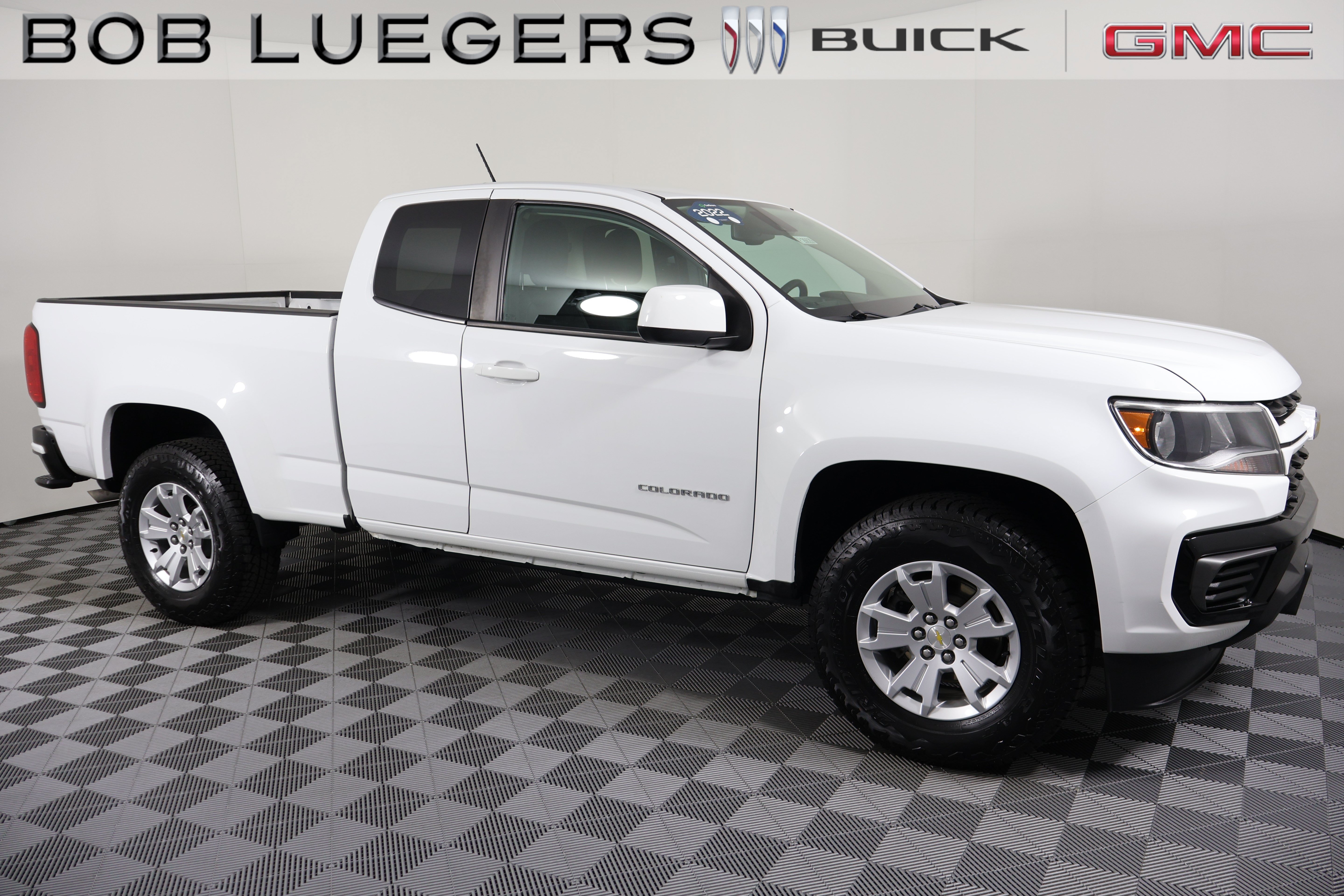 Certified 2022 Chevrolet Colorado LT w/ Fleet Safety Package RWD image 2