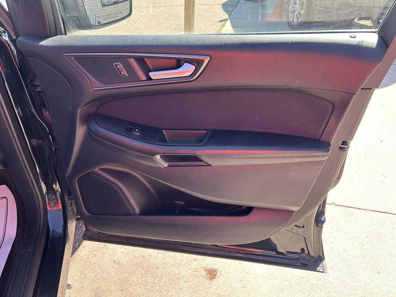 Used 2018 Ford Edge SE AWD/4WD image 16