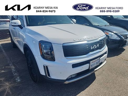 Used 2022 Kia Telluride SX w/ Towing Package FWD image 1