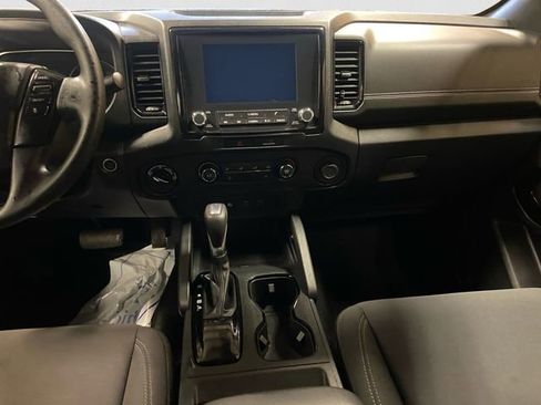 Certified 2023 Nissan Frontier SV w/ Midnight Edition Package image 11
