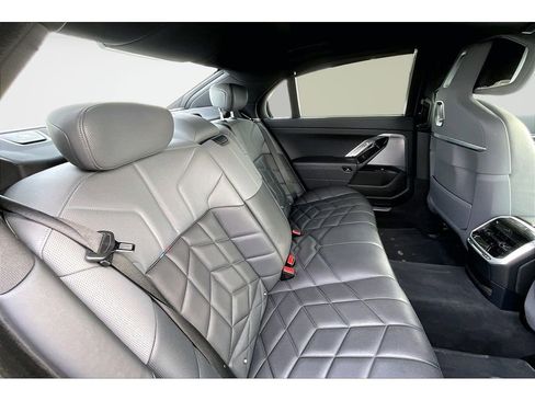 Used 2025 BMW 740i xDrive 740i xDrive image 23