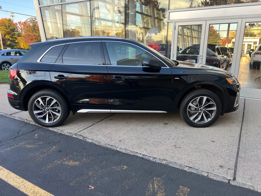 Used 2024 Audi Q5 2.0T Premium Plus AWD/4WD image 2