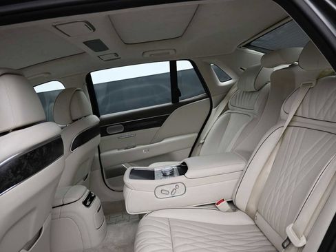 Used 2023 Genesis G90 3.5T AWD/4WD image 14