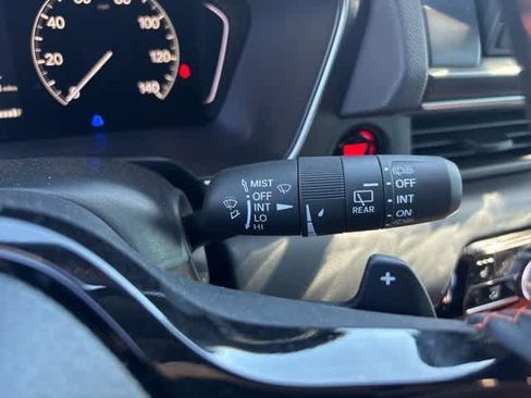 Used 2025 Honda Pilot Sport image 17